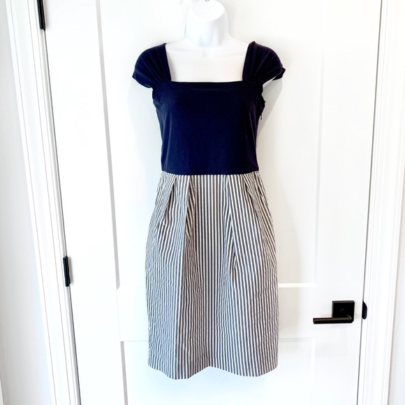 DKNY Seersucker Cap Sleeve Navy Blue White Dress 6 - Picture 1 of 8
